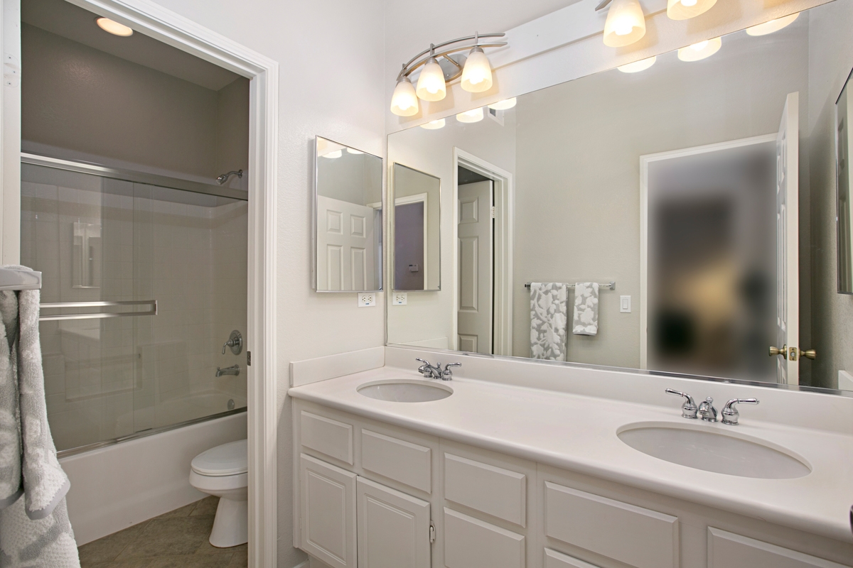9321 Lake Valley Road El Cajon, CA 92021 - Photo 9 of 10 Gallery Image 9