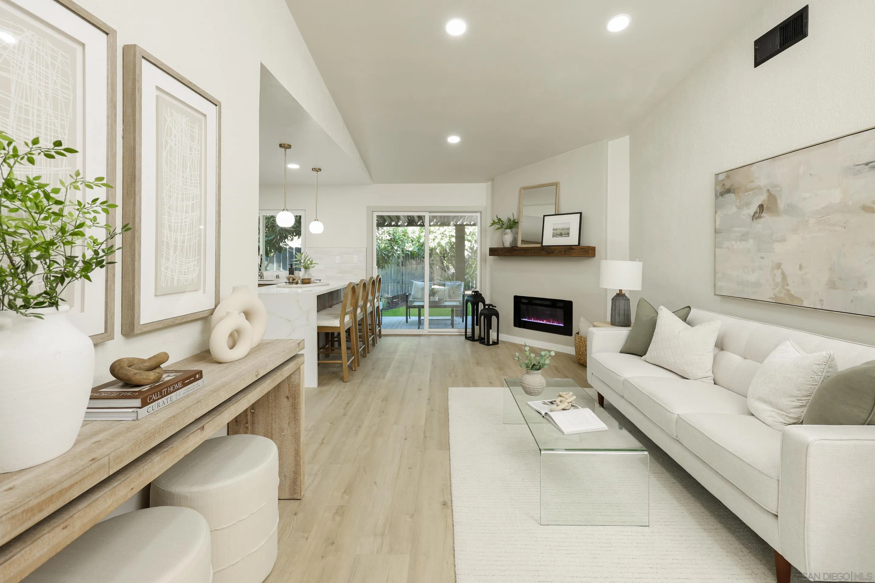 10108 Tres Lagos Court Spring Valley, CA 91977 - Photo 10 of 42