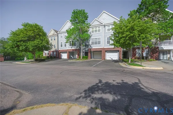 $240,000 | 624 Bristol Village Drive, Unit 204, Midlothian, VA 23114