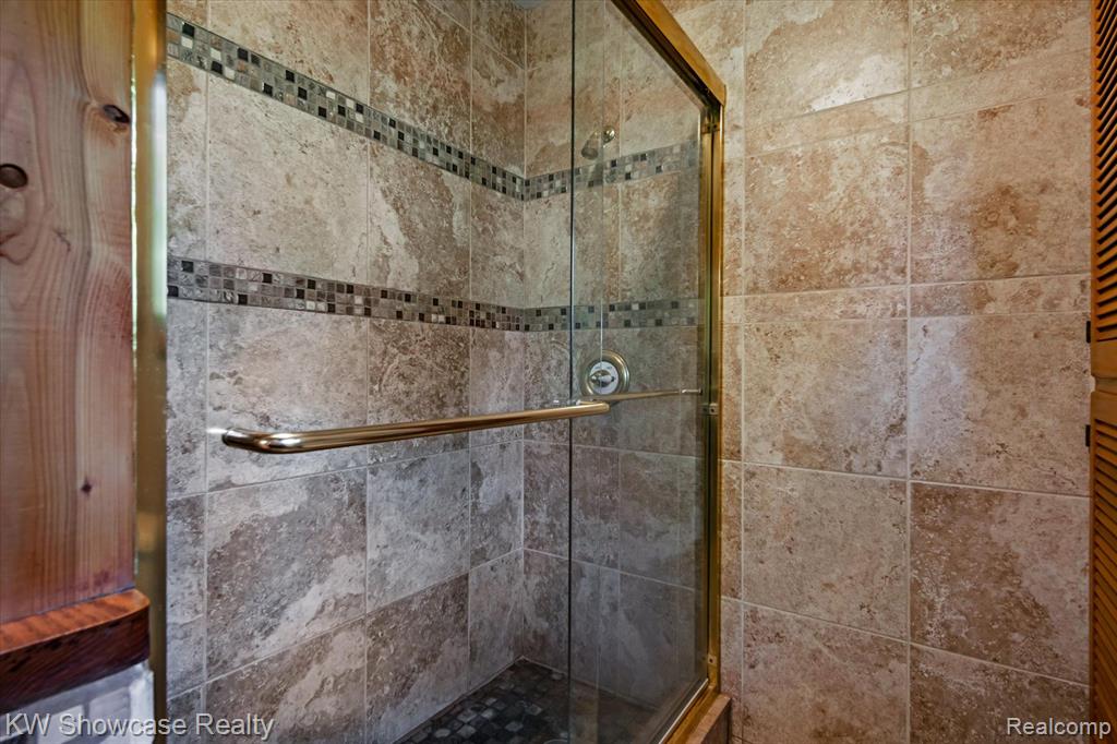 9220 Mcgregor Road Pinckney, MI 48169 - Photo 27 of 40