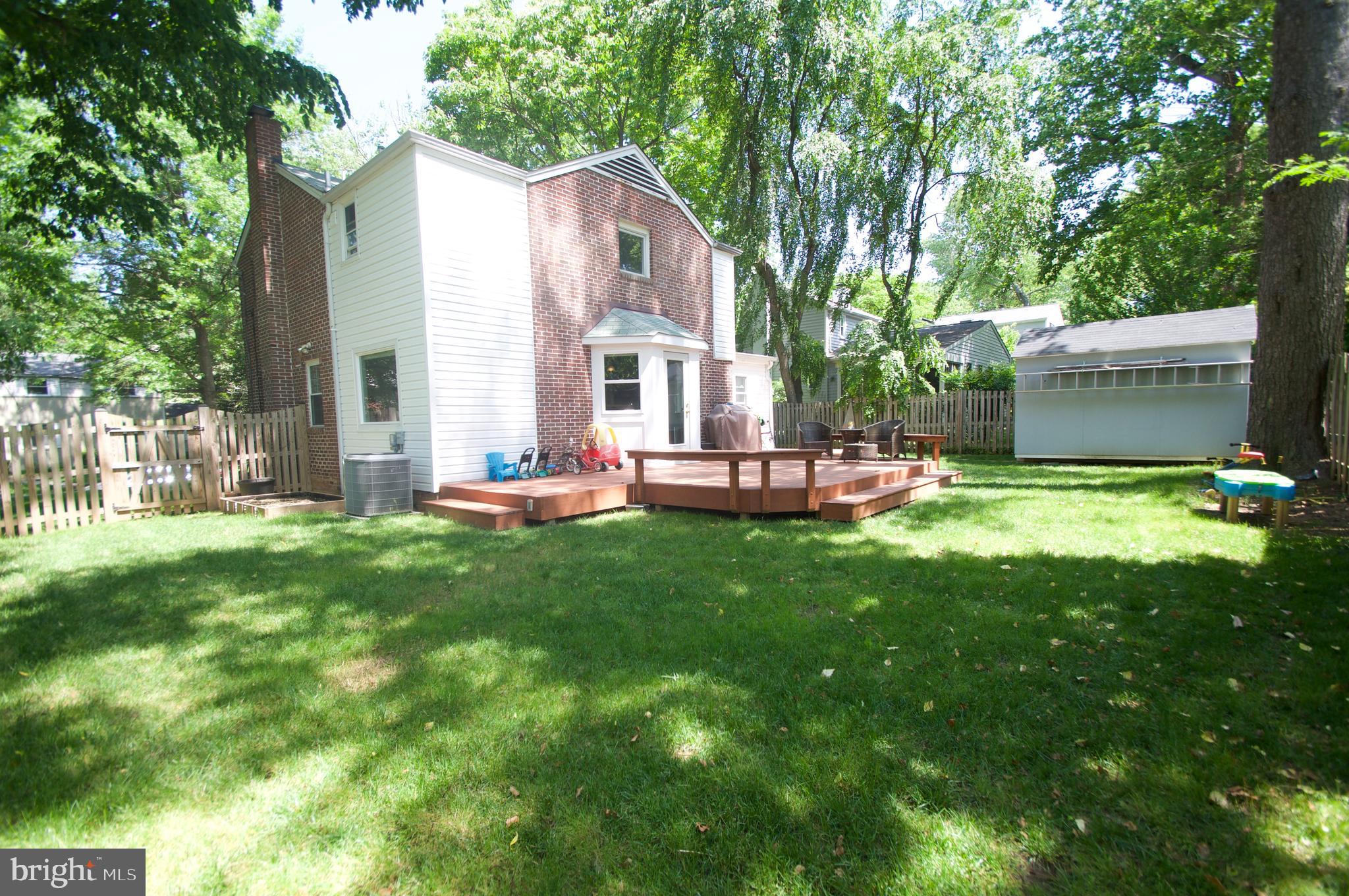 5305 Wakefield Road Bethesda, MD 20816 - Photo 26 of 27