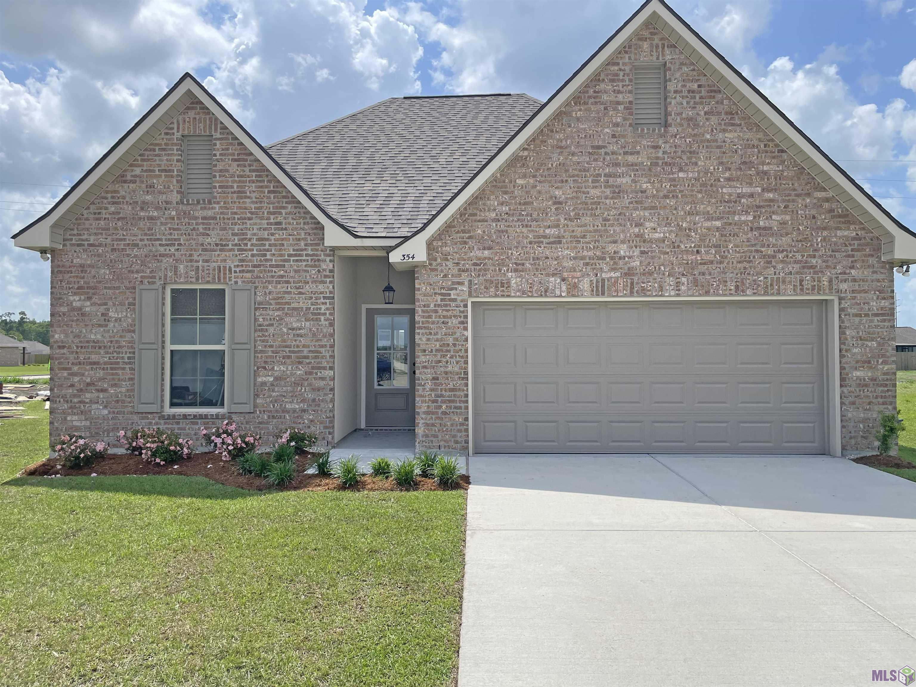 354 Rue Evangeline Houma, LA 70364 - Photo 1 of 11