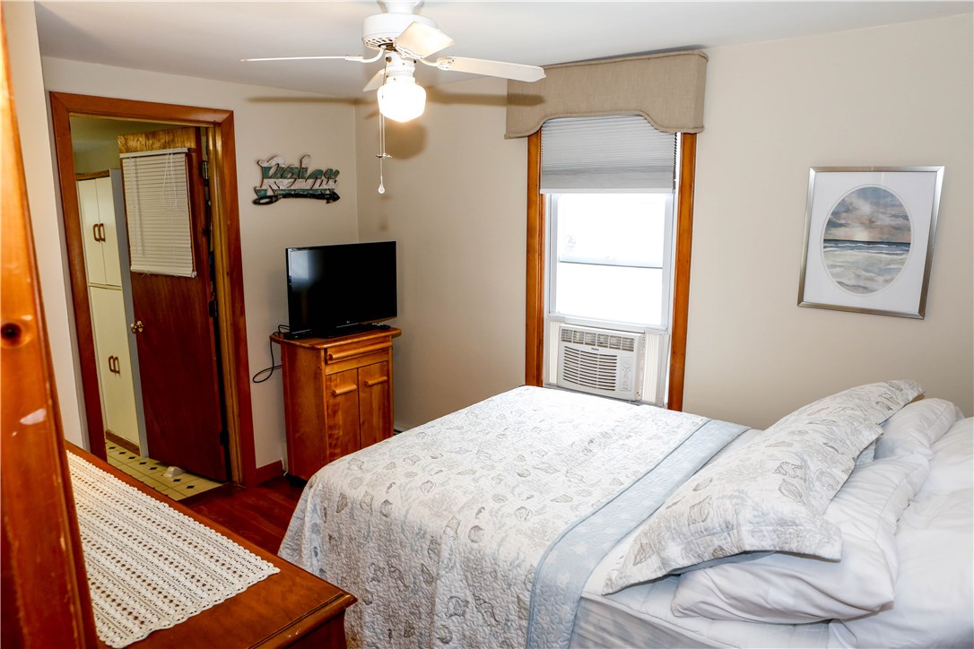88 Angell Road Narragansett, RI 02882 - Photo 16 of 29