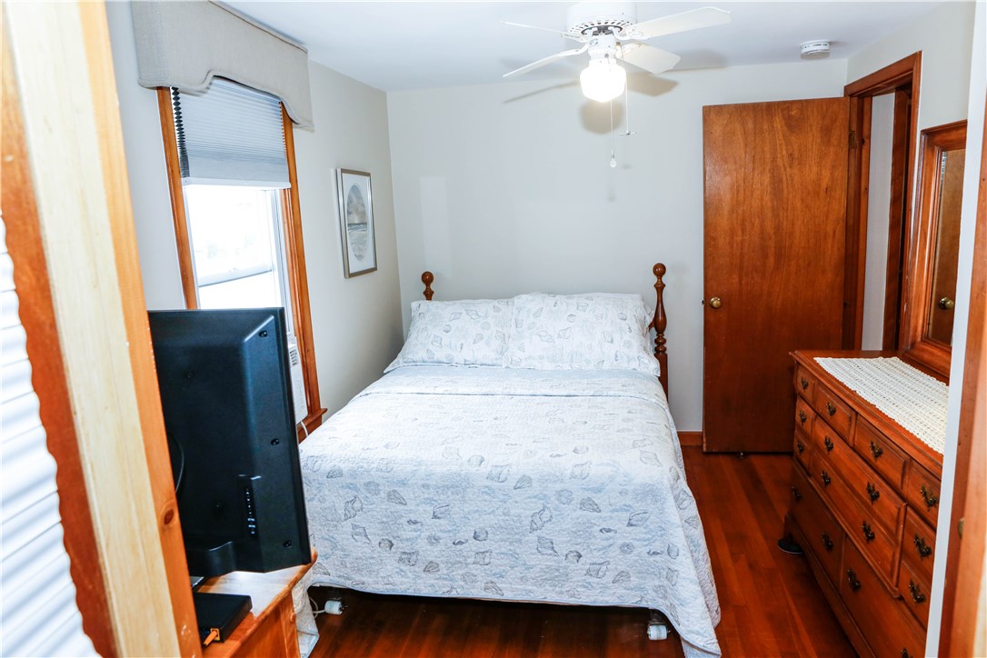88 Angell Road Narragansett, RI 02882 - Photo 17 of 29