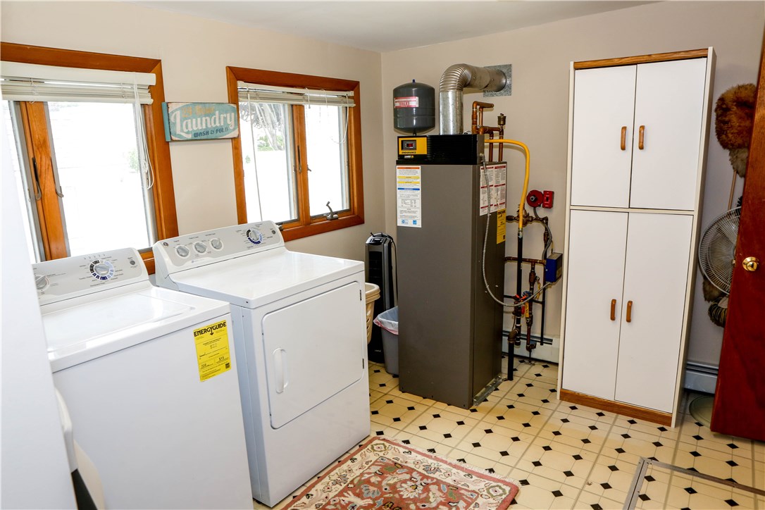 88 Angell Road Narragansett, RI 02882 - Photo 18 of 29