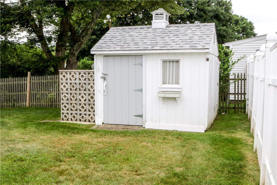 88 Angell Road Narragansett, RI 02882 - Photo 27 of 29