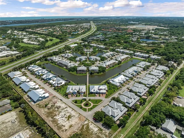 $550,000 | 4585 Bridgepointe Way, Unit 165, Vero Beach, FL 32967