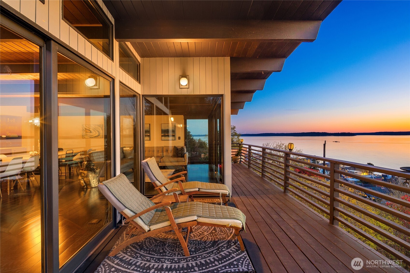 3831 58th Avenue Southwest Seattle, WA 98116 - Photo 11 of 40