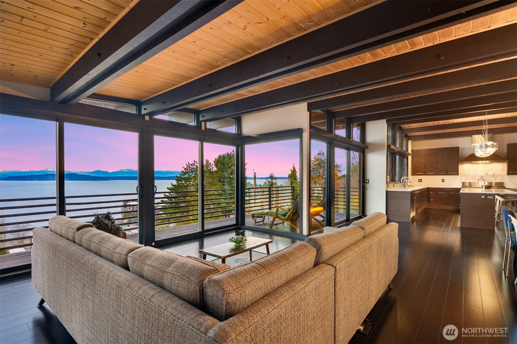 3831 58th Avenue Southwest Seattle, WA 98116 - Photo 14 of 40