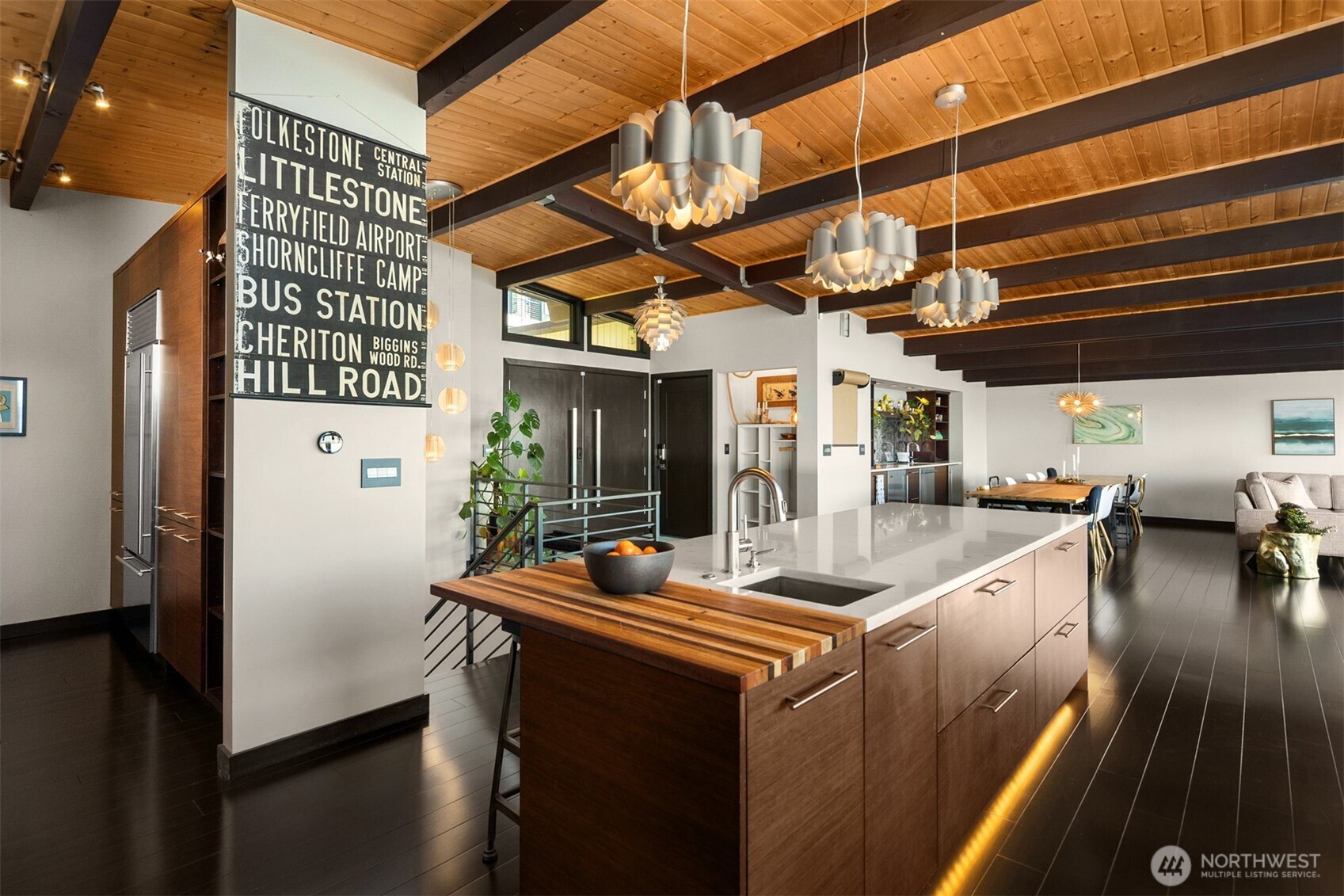 3831 58th Avenue Southwest Seattle, WA 98116 - Photo 18 of 40