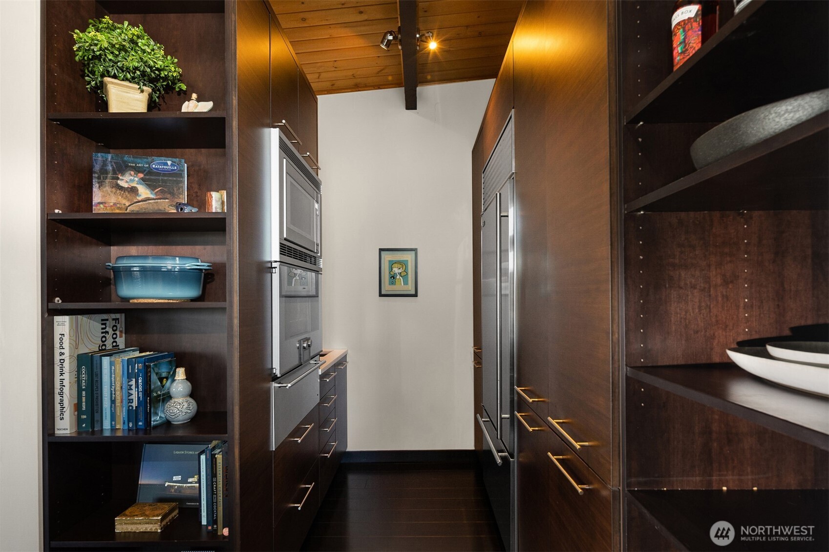 3831 58th Avenue Southwest Seattle, WA 98116 - Photo 19 of 40