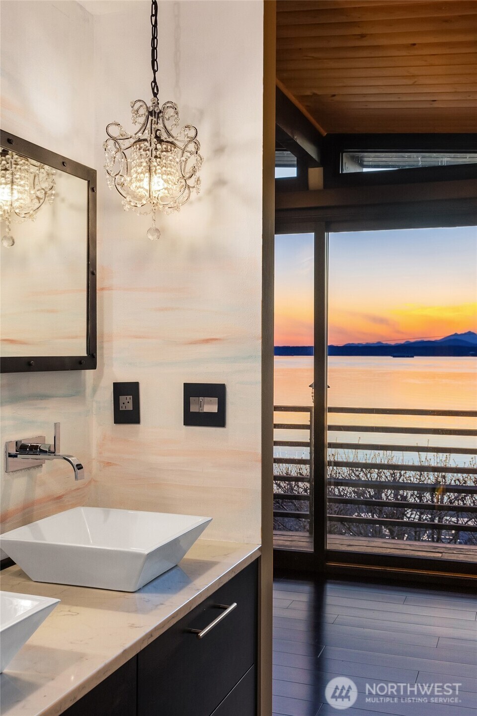 3831 58th Avenue Southwest Seattle, WA 98116 - Photo 27 of 40