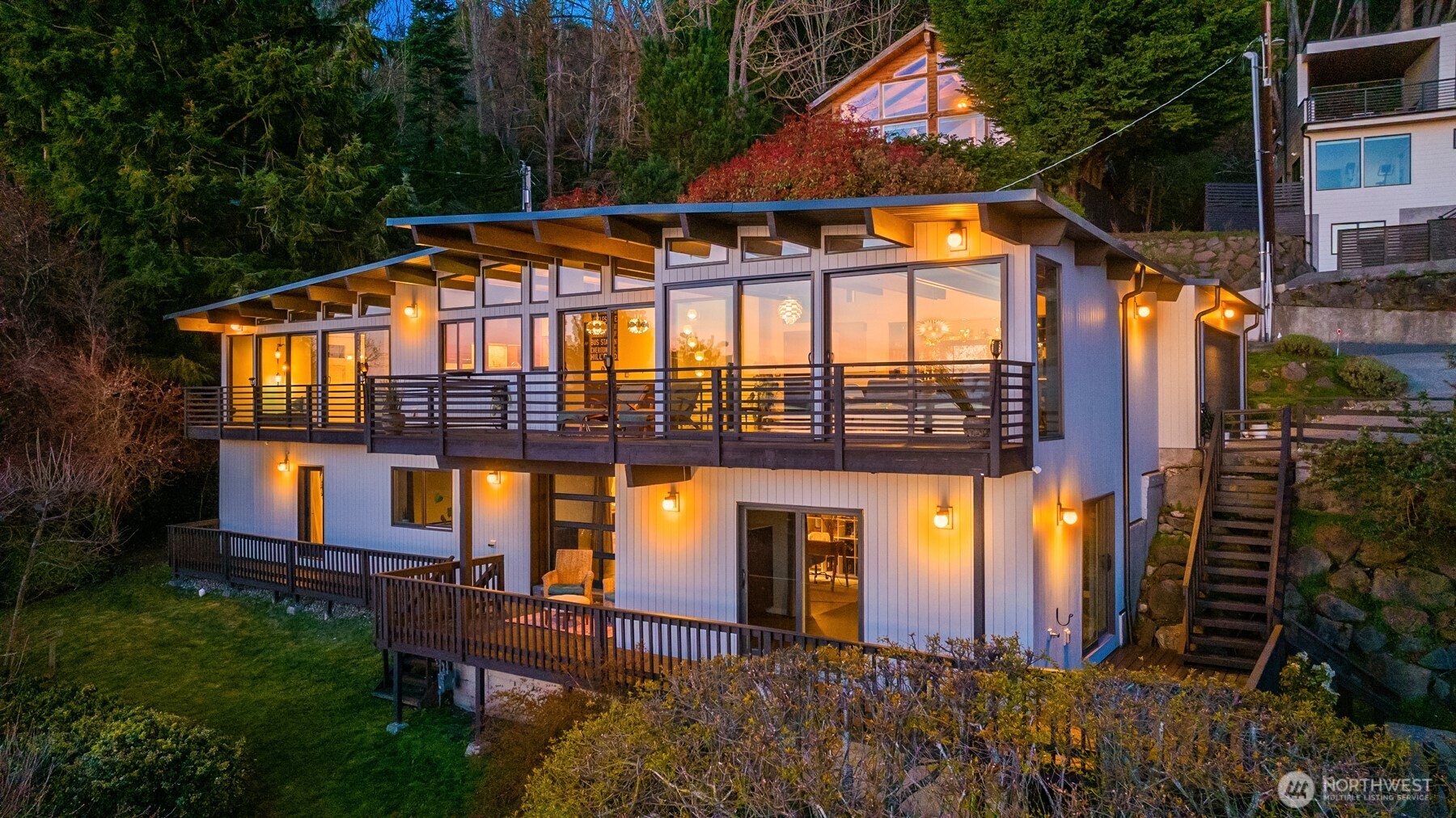 3831 58th Avenue Southwest Seattle, WA 98116 - Photo 37 of 40