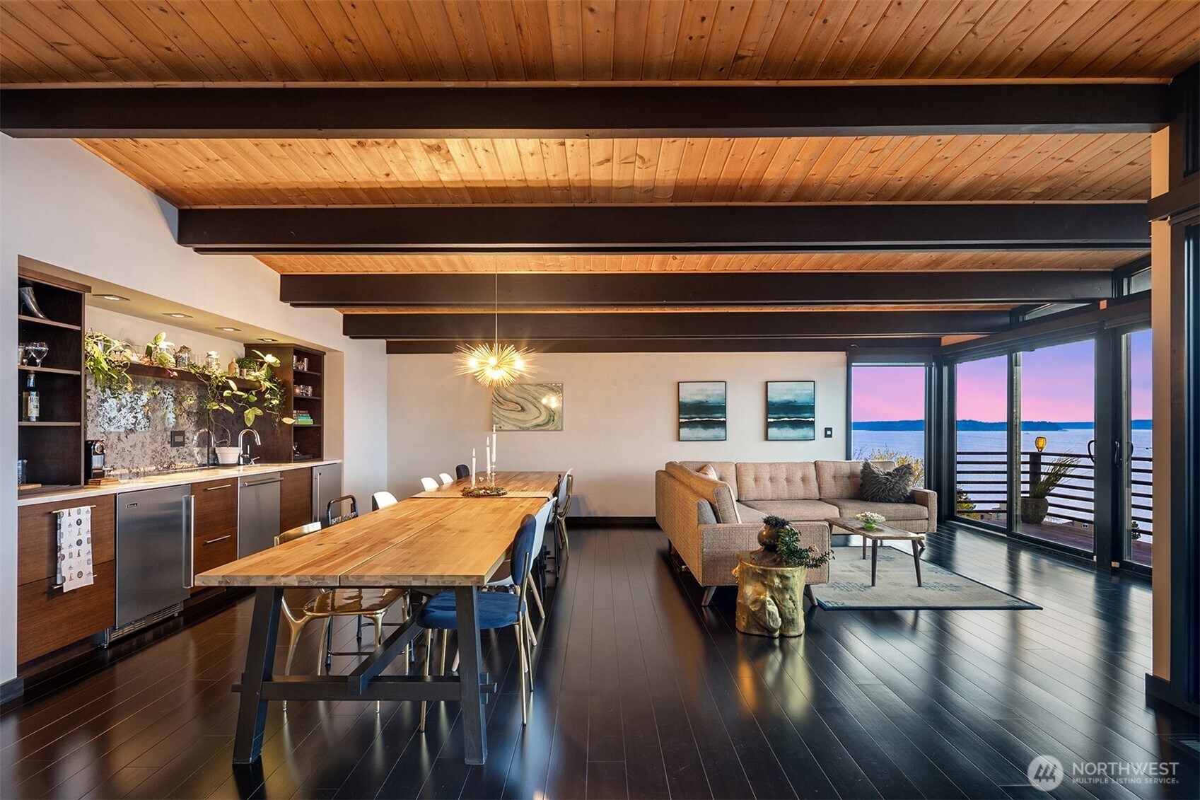 3831 58th Avenue Southwest Seattle, WA 98116 - Photo 9 of 40