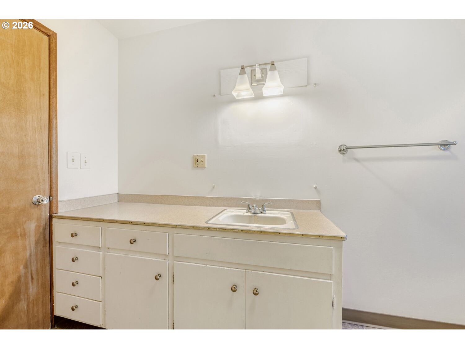 6615 Southwest Canyon Drive Portland, OR 97225 - Photo 15 of 34