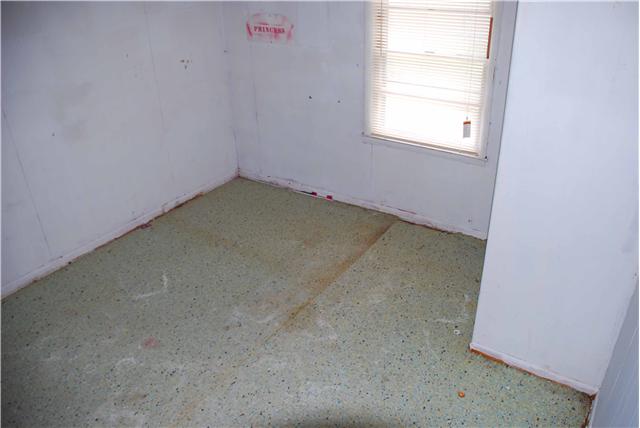 2000 Floraton Road Readyville, TN 37149 - Photo 12 of 16 2nd Bedroom