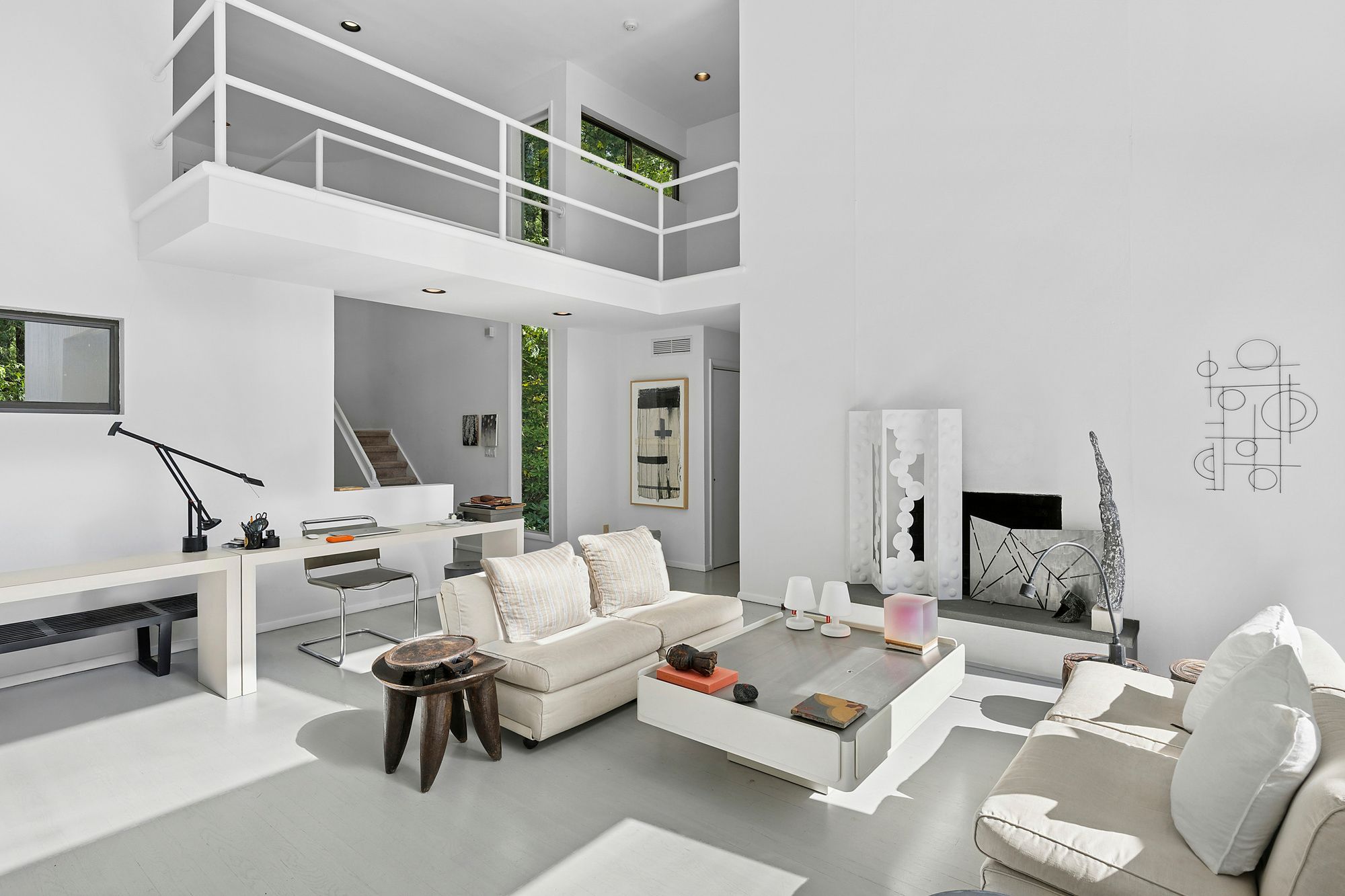 15 Two Holes Of Water Road East Hampton, NY 11937 - Photo 6 of 31