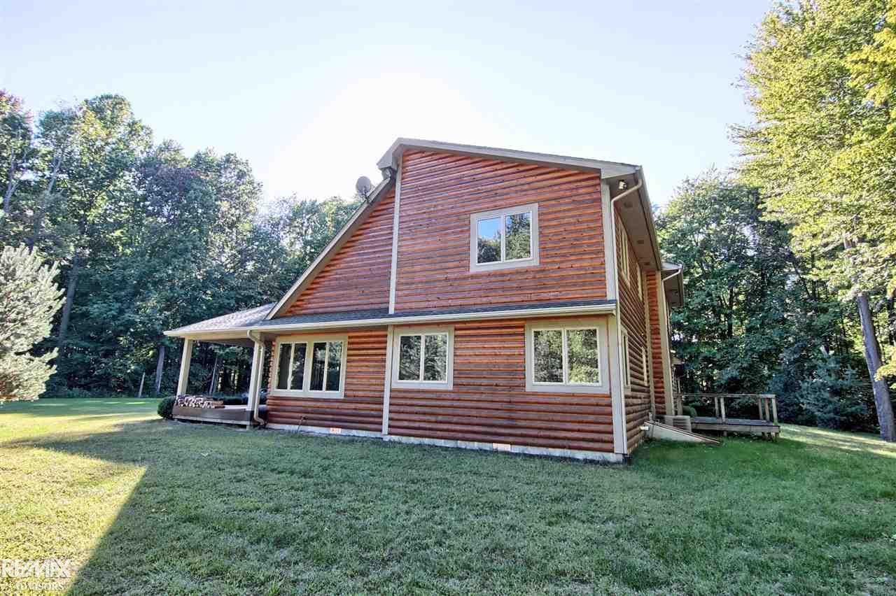 8335 Morrow Road Algonac, MI 48001 - Photo 8 of 45