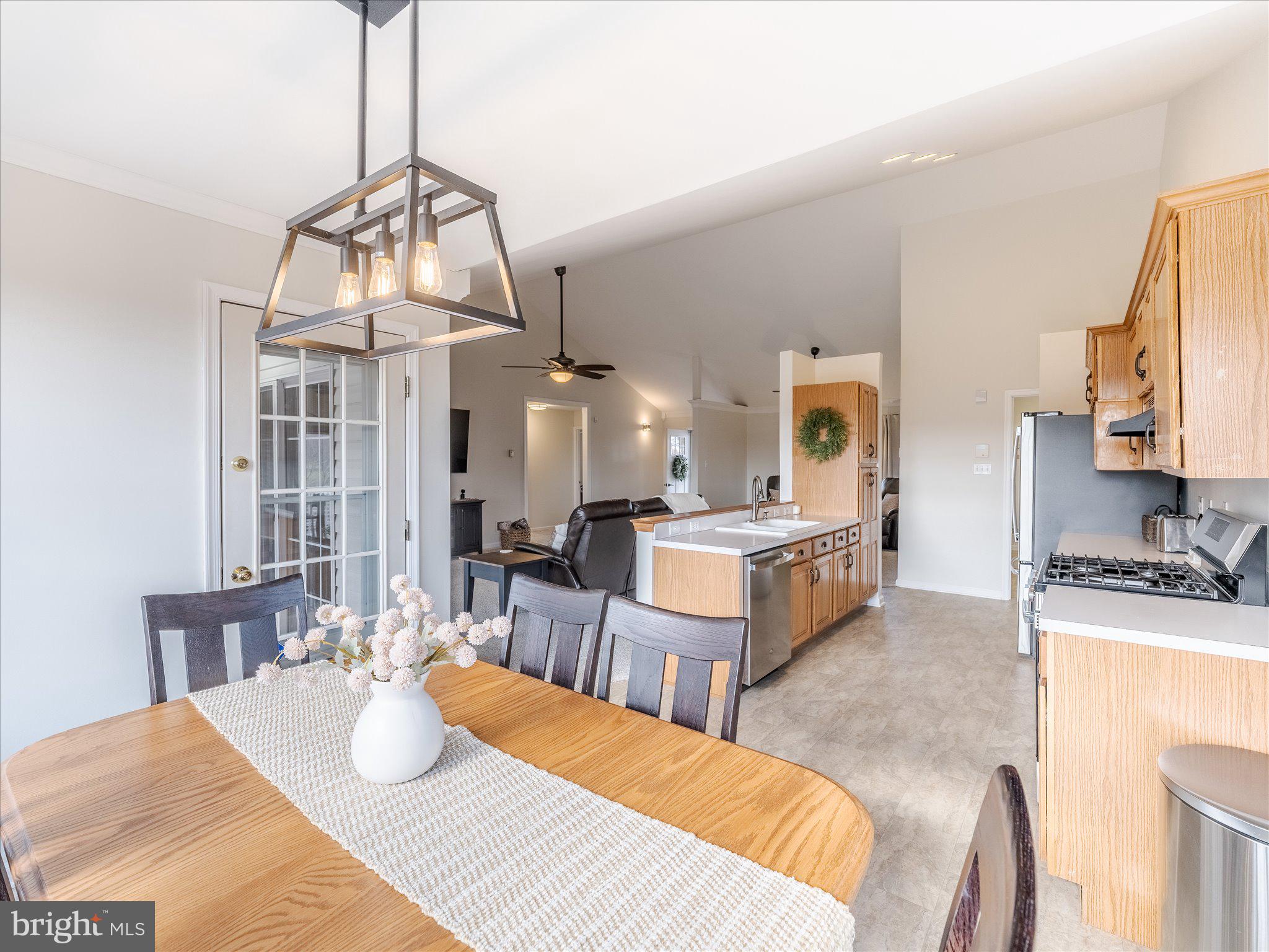 420 Fairview Road New Providence, PA 17560 - Photo 13 of 42 Eat-in kitchen