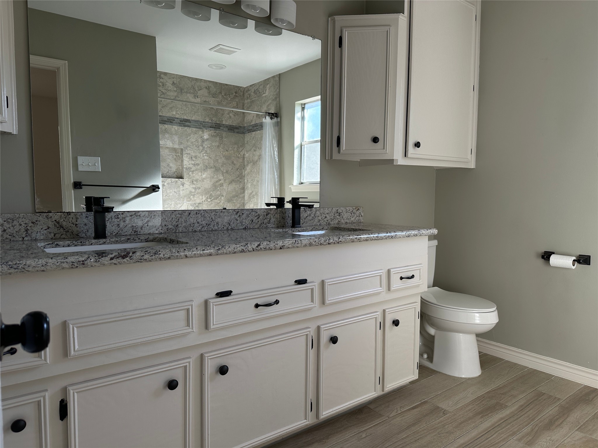 3426 Candlewisp Drive Spring, TX 77388 - Photo 21 of 26 secondary bath