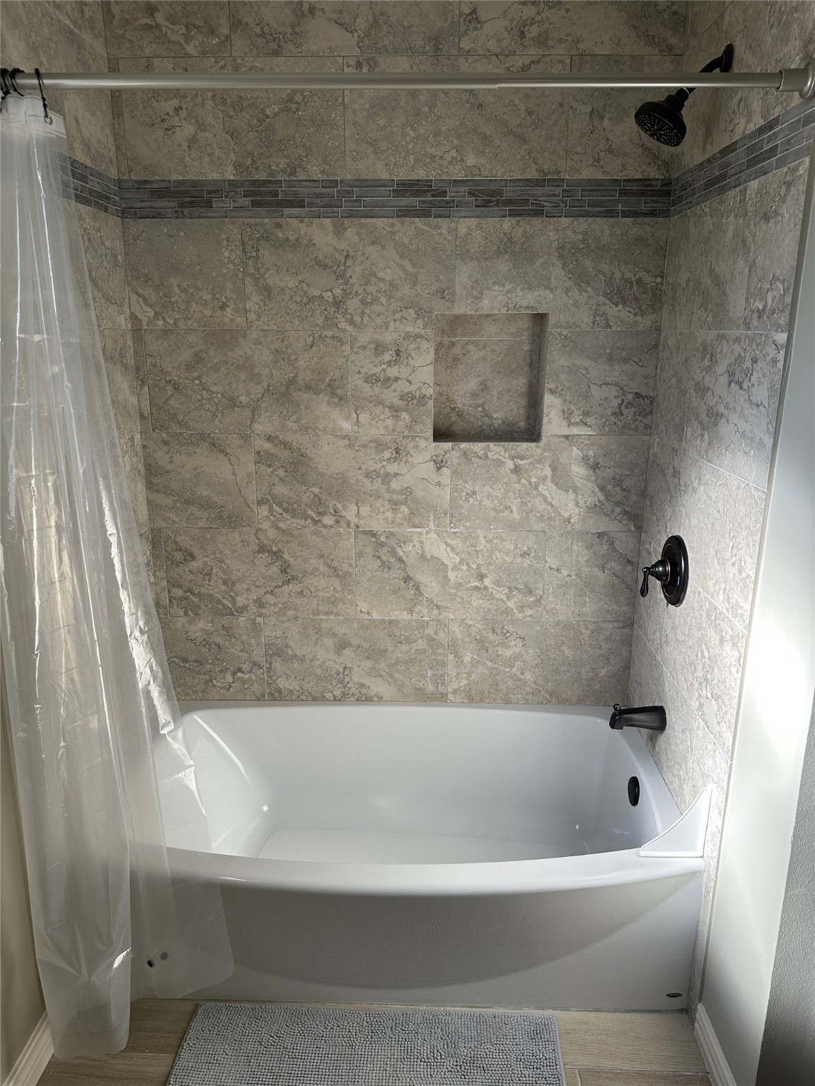 3426 Candlewisp Drive Spring, TX 77388 - Photo 22 of 26 secondary bath view 2