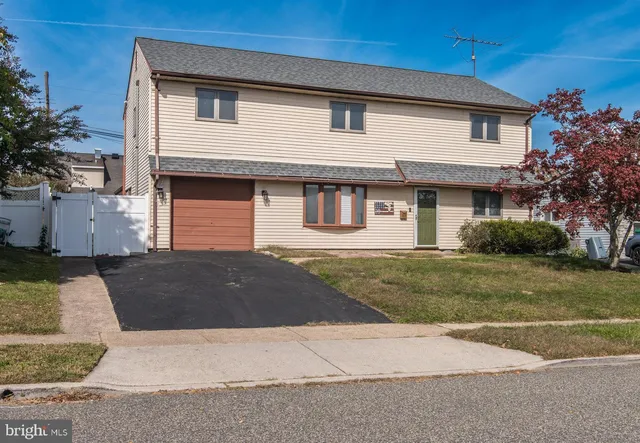 $2,990 | 29 Vividleaf Lane, Levittown, PA 19054
