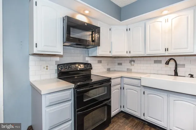 $2,990 | 29 Vividleaf Lane, Levittown, PA 19054