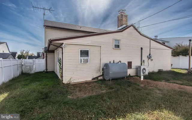 $2,990 | 29 Vividleaf Lane, Levittown, PA 19054