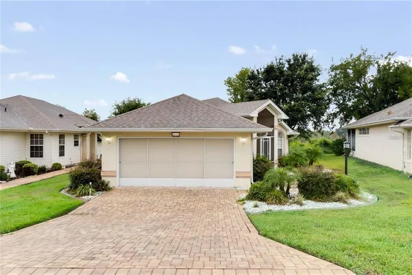$2,100 | 21721 King Richards Way, Leesburg, FL 34748