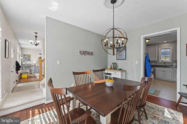 $805,000 | 4914 Bristow Drive, Annandale, VA 22003