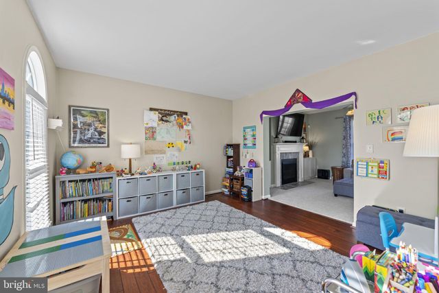 $805,000 | 4914 Bristow Drive, Annandale, VA 22003