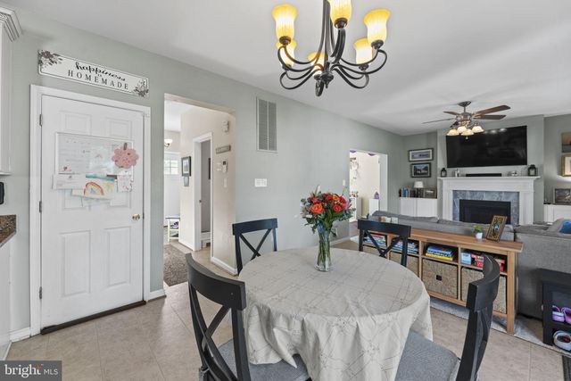 $805,000 | 4914 Bristow Drive, Annandale, VA 22003