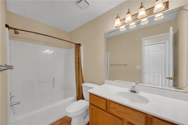 $1,950 | 3085 Barnwood Crossing Northwest, Duluth, GA 30097