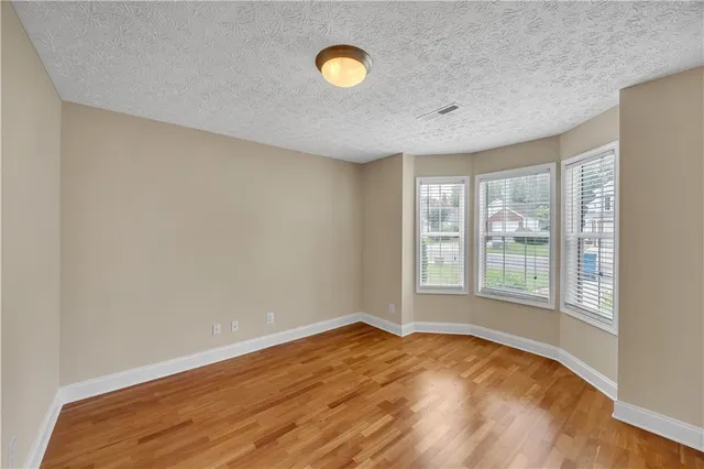 $1,950 | 3085 Barnwood Crossing Northwest, Duluth, GA 30097