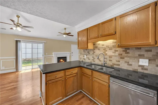 $1,950 | 3085 Barnwood Crossing Northwest, Duluth, GA 30097