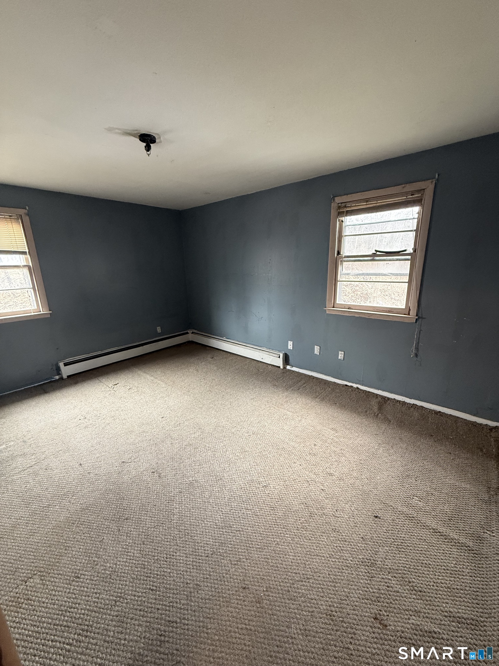 33 Allen Place New Haven, CT 06512 - Photo 21 of 23 an empty room with a empty space and windows