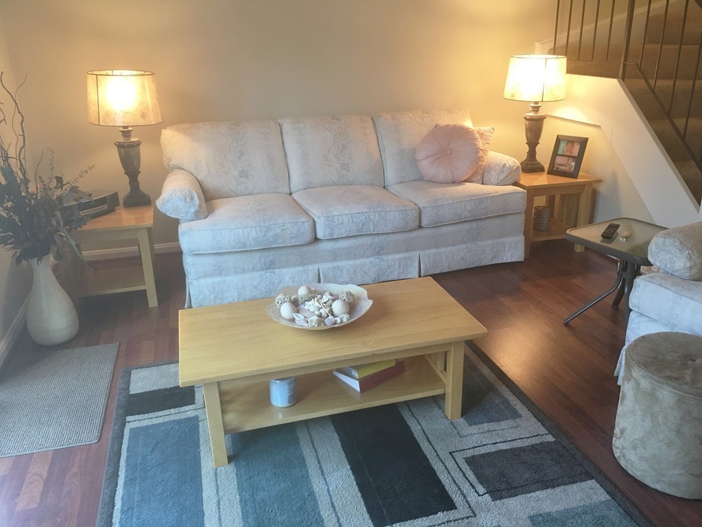 11 Beal's Cove Road, Unit B Hingham, MA 02043 - Photo 4 of 22 Gallery Image 4