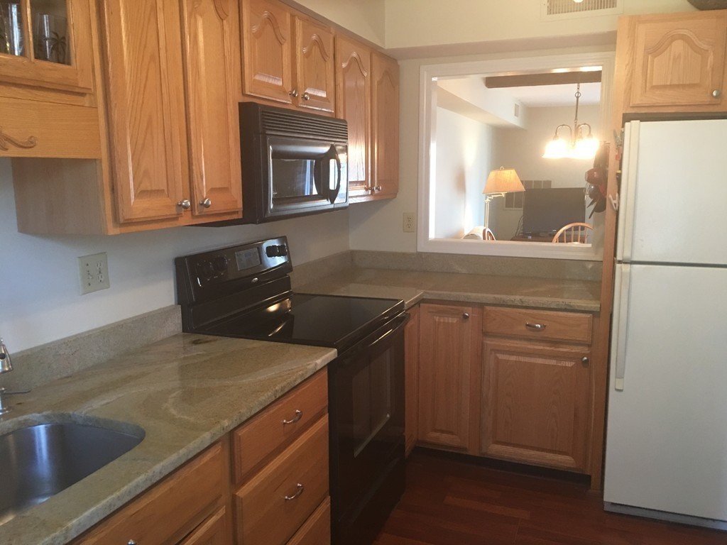 11 Beal's Cove Road, Unit B Hingham, MA 02043 - Photo 8 of 22 Gallery Image 8