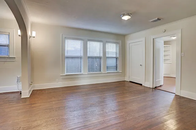 $2,995 | 1926 West McKinney Street, Houston, TX 77019