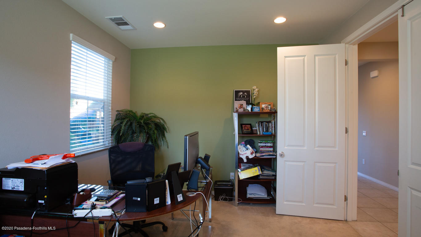 29034 Ridgecrest Court Valencia, CA 91354 - Photo 16 of 52 15