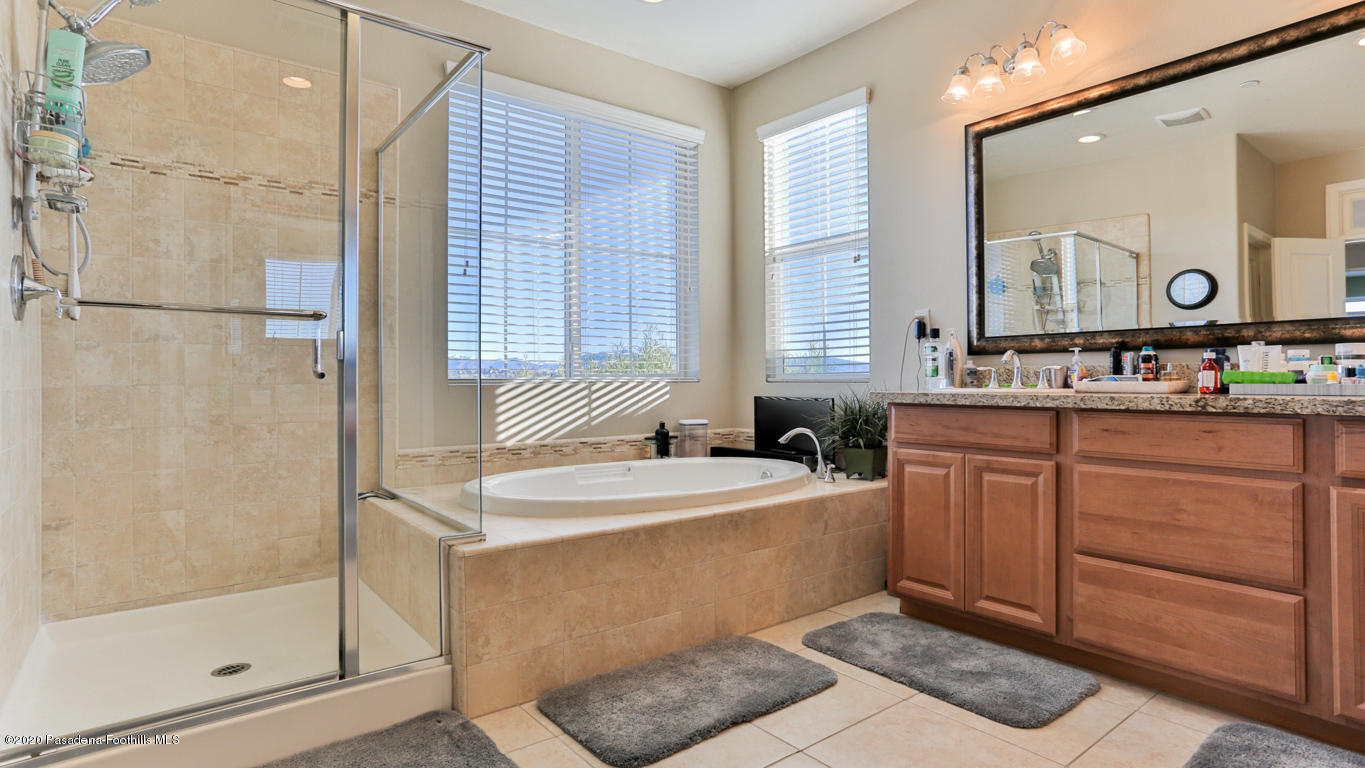 29034 Ridgecrest Court Valencia, CA 91354 - Photo 22 of 52 21