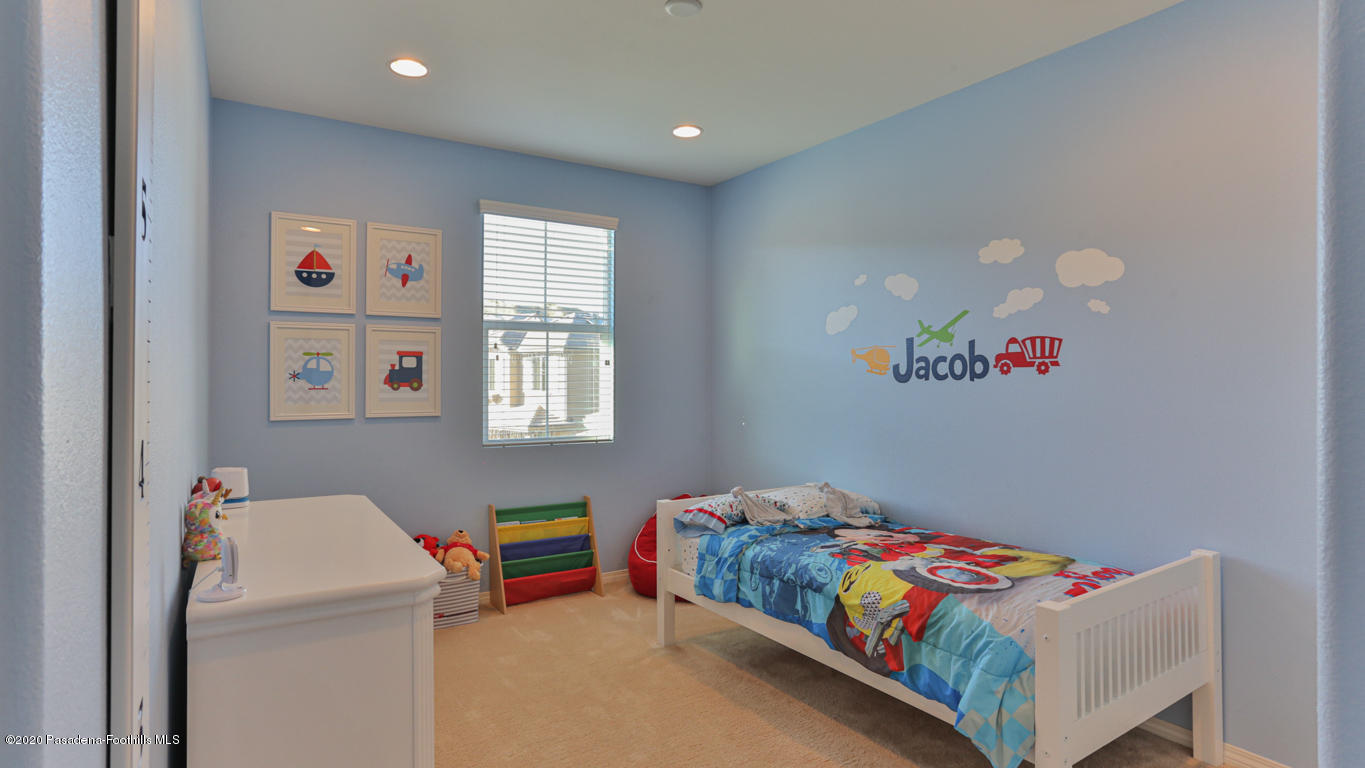 29034 Ridgecrest Court Valencia, CA 91354 - Photo 25 of 52 24