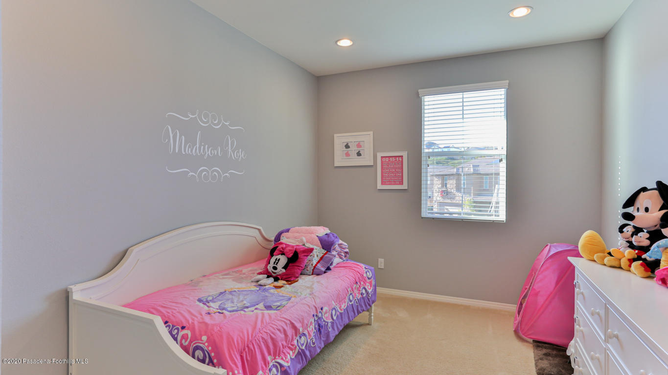 29034 Ridgecrest Court Valencia, CA 91354 - Photo 27 of 52 26