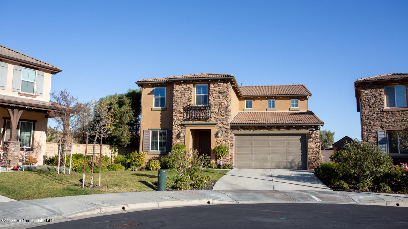 29034 Ridgecrest Court Valencia, CA 91354 - Photo 5 of 52 3