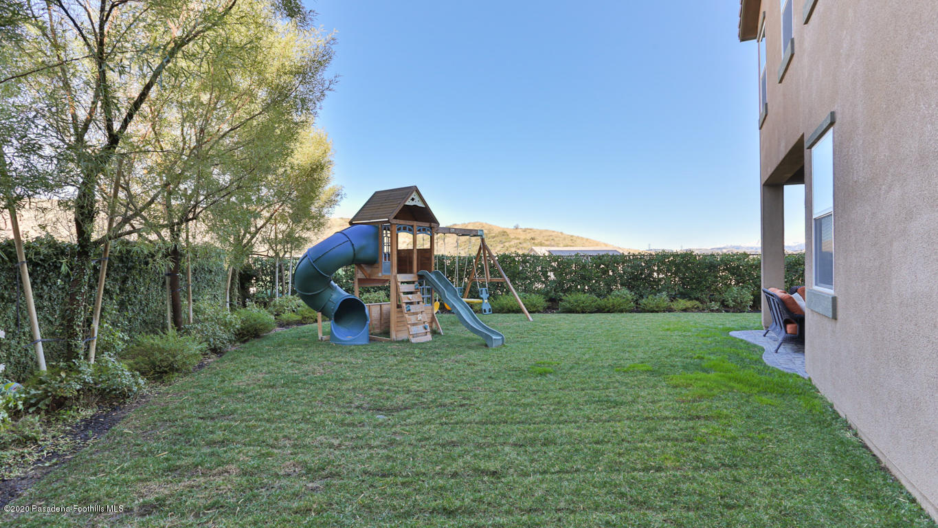 29034 Ridgecrest Court Valencia, CA 91354 - Photo 44 of 52 41