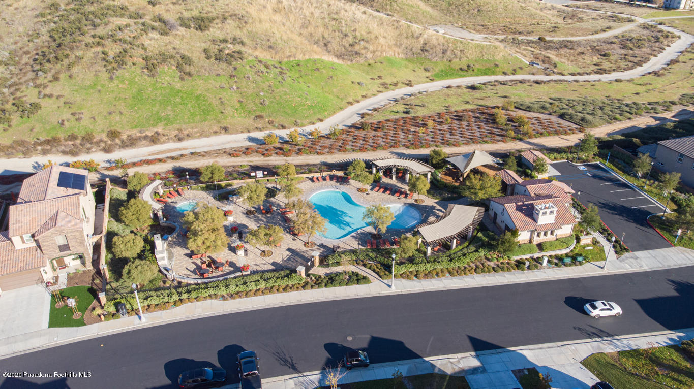 29034 Ridgecrest Court Valencia, CA 91354 - Photo 50 of 52 46