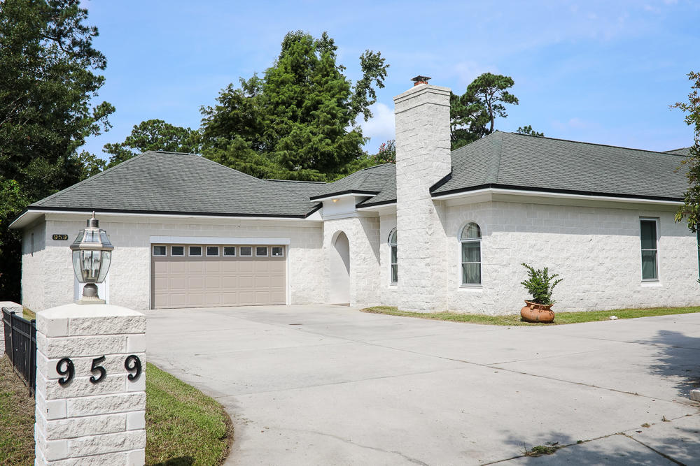 959 Pine Hollow Road Mount Pleasant, SC 29464 - Photo 1 of 18 959 Pine Hollow Road