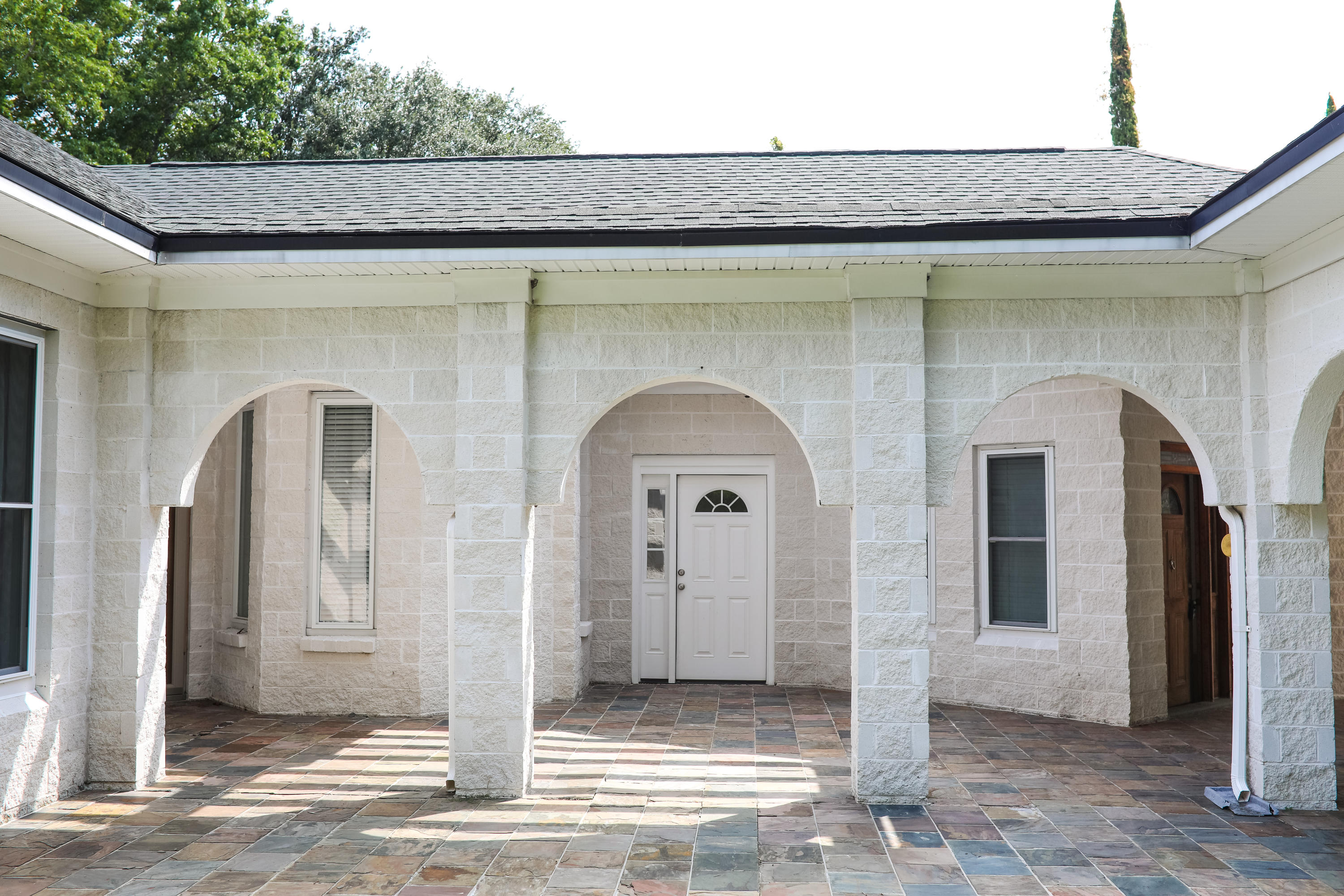 959 Pine Hollow Road Mount Pleasant, SC 29464 - Photo 16 of 18 959 Pine Hollow Road Rear Patio