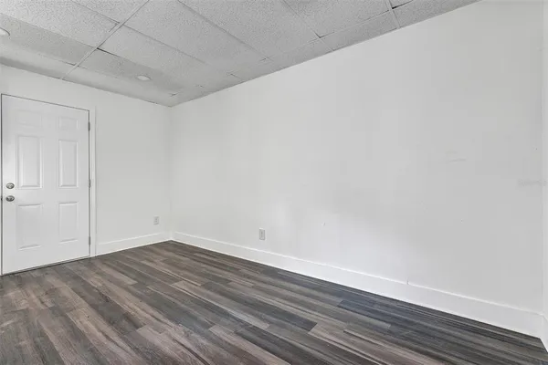 $1,795 | 2027 30th Avenue North, Unit 3 BOTTOM, St. Petersburg, FL 33713