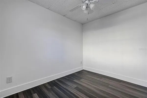 $1,795 | 2027 30th Avenue North, Unit 3 BOTTOM, St. Petersburg, FL 33713